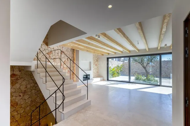 Casa de obra nueva con piscina y garaje en Ses Salines - foto 5