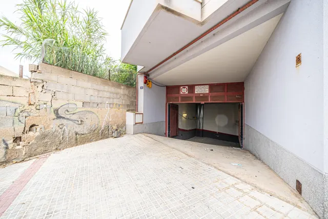 Alquiler de parking en el Coll d'en Rabassa — 16
