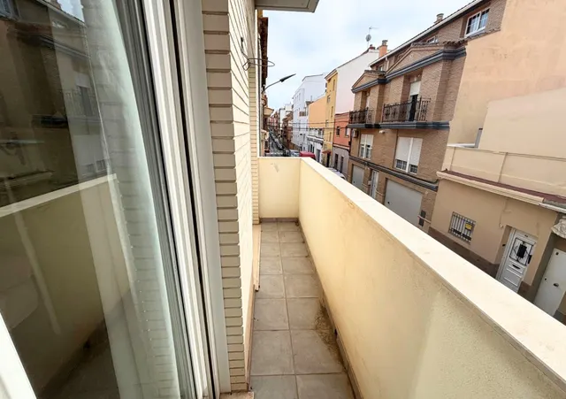 PISO LUMINOSO CON TERRAZA Y 2 AMPLIAS habitaciones - Zona CONCORDIA - BURJASSOT — 21