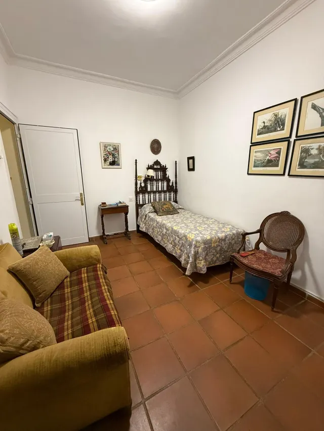 Espectacular vivienda con encanto, amplitud y jardín privado — 35