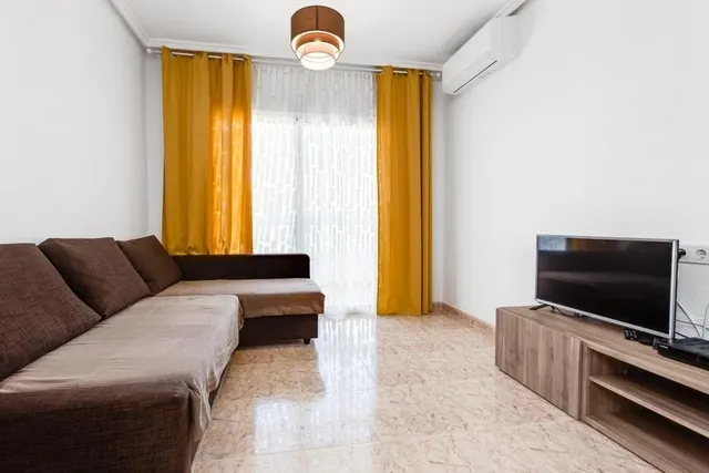 Increíble apartamento de 2 dormitorios cerca de la playa en Torrevieja — 10