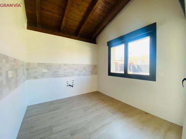 Chalet en venta en Haro — 8