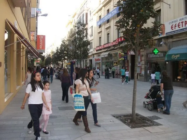 LOCAL EN PLENO CENTRO DE CORDOBA CAPITAL — 7