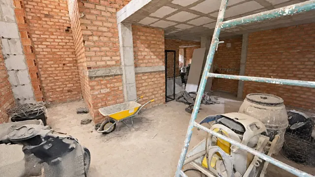 LOCAL COMERCIAL EN ESQUINA EN CIUDAD JARDÍN, CÓRDOBA – 198 m2 – 149.900 € — 13