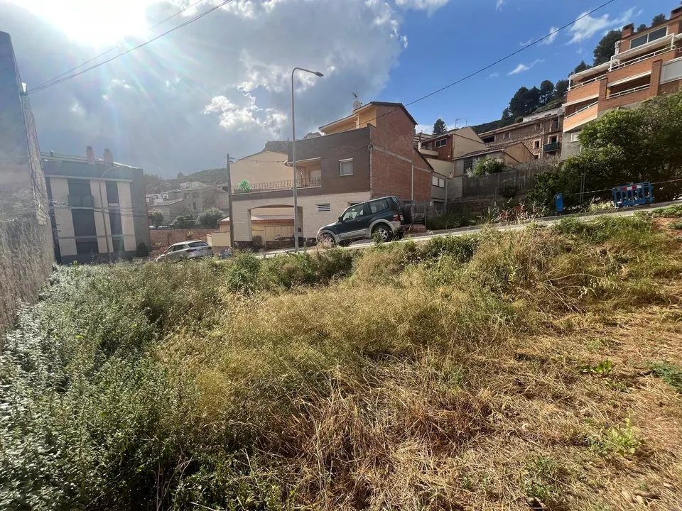 Parcela en centro de Jorba, inmejorable ubicación por 60.000 Eur
