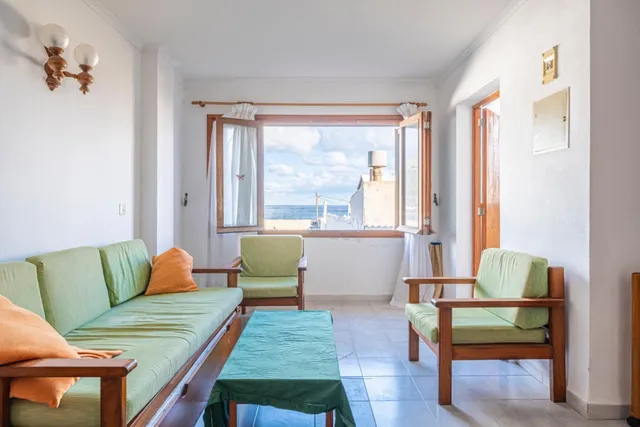 Apartamento con dos locales con vistas al mar
