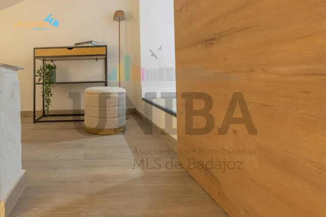 Piso totalmente reformado en el casco antiguo, junto a puerta palmas — 20