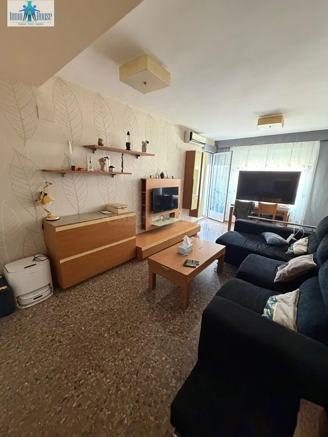 PISO EN VENTA ZONA LLANOS DEL ÁGUILA - foto 3