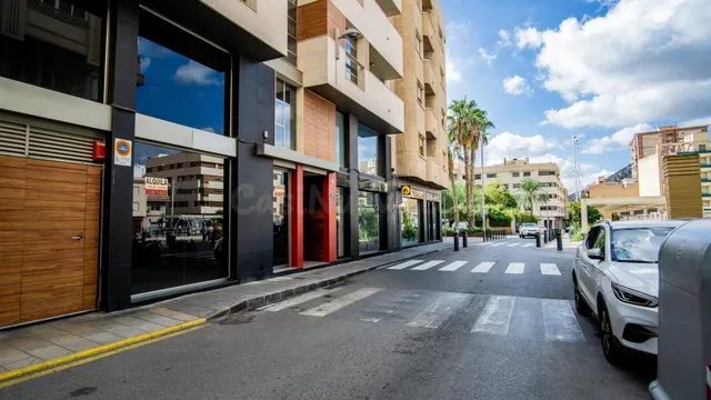 Alquiler Local comercial en zona Plaza Zapatero de Elda – 195 m2 — 2
