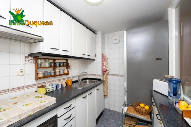 Piso de 3 dorm. en Camino Bajo de Huétor. — 14