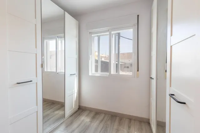 Piso con terraza de 31 m2 y cochera en el centro de hijar — 13