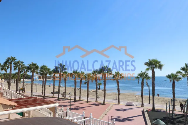 ESPECTACULAR DUPLEX DE  3 DORMITORIOS Y 2 BAÑOS, EN PRIMERA LÍNEA DE PLAYA CON VISTAS AL MAR EN LOS NAREJOS, LOS ALCAZARES, MURCIA. — 32