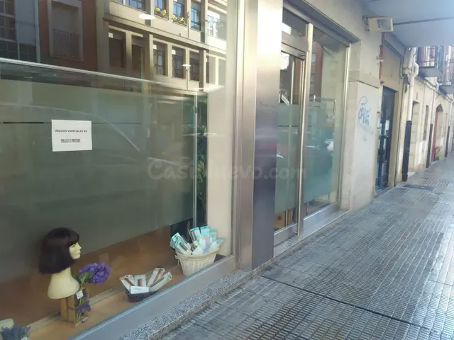 Moncasa vende local en Palencia centro — 5