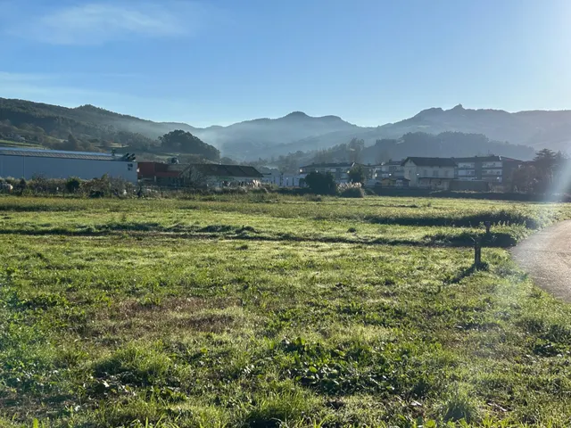 Gran terreno en Ampuero - foto 3