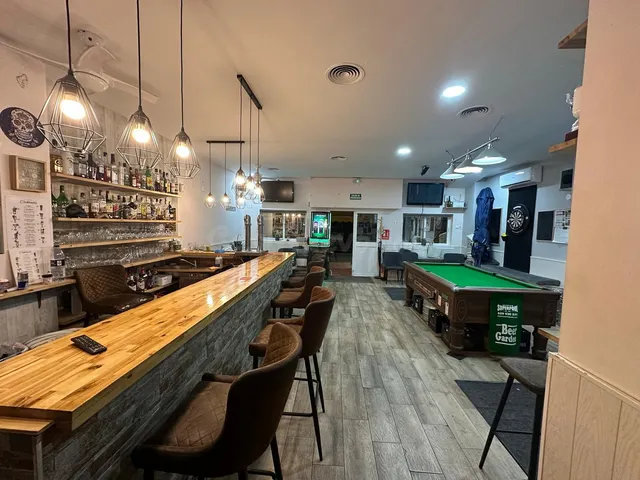 Bar 75m² en venta - Centro — 2