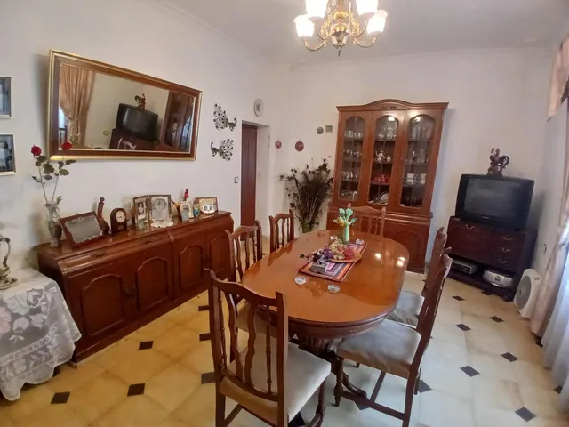 Gran finca urbana en el centro. — 5