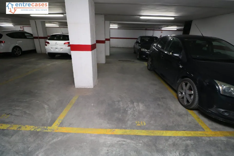 Garaje en venta ( zona centro de salud)