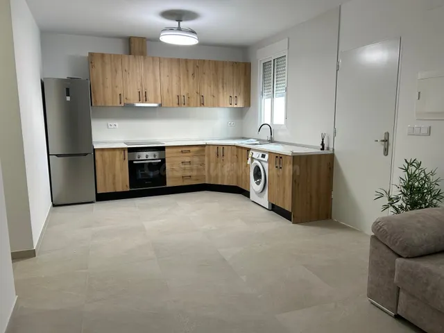 Casa de pueblo totalmente reformada con gran terraza a la ve