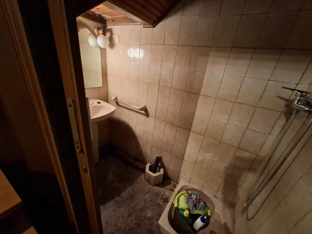 Casa con encanto de 1933 para rehabilitar, finca cerrada y pozo de manantial | valdesoto, Siero — 22