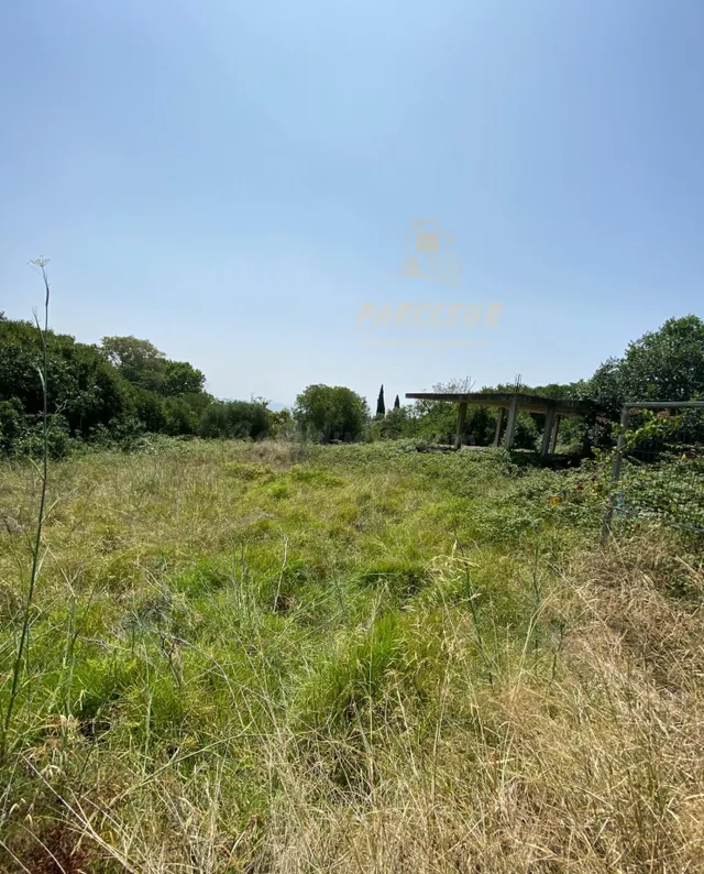 BRILLANTE - Terreno de 6.000 m con construcción en forjado s
