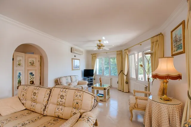 MAJESTUOSA VILLA CON VISTAS AL MAR, CERCA DE LA PLAYA DE LA FUSTERA, BENISSA — 9