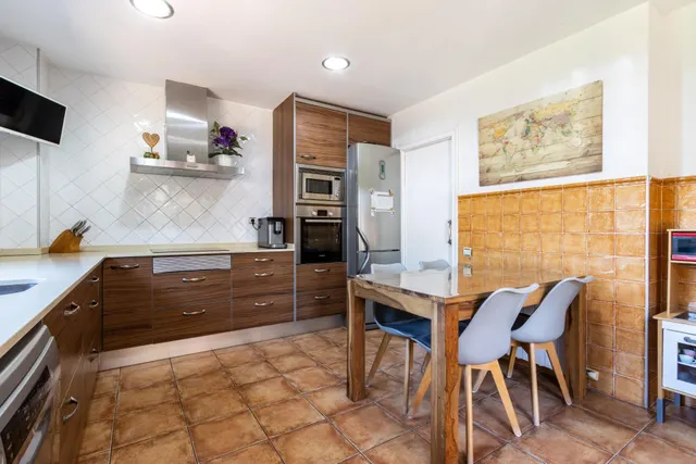 Casa amb piscina, espai i qualitat a can font – ca n’avellaneda — 30