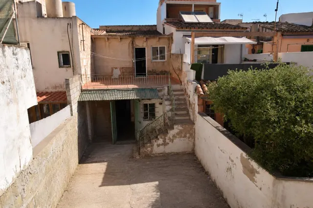 Casa  con patio   en Inca — 16