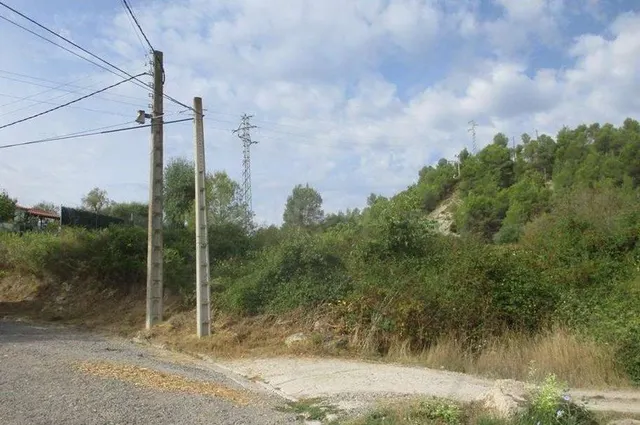SE VENDE TERRENO URBANO EN CASTELLBELL I EL VILAR - foto 2