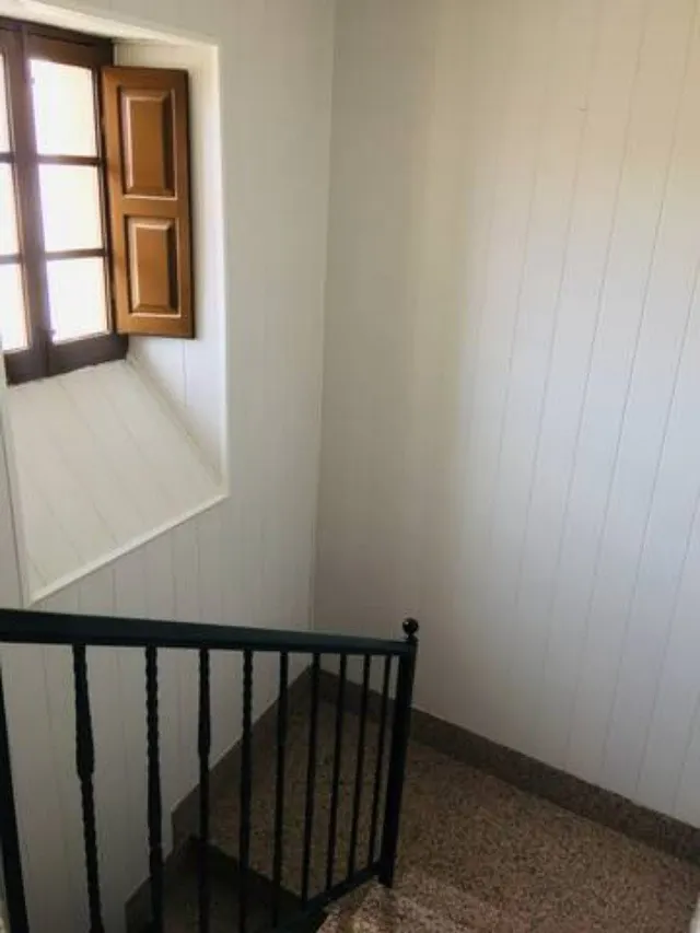 SE VENDE CASA DE DOS PLANTAS EN VALENCIA DE DON JUAN, COCINA, SALÓN, 3 HAB., BAÑO, ASEO Y PATIO. — 20