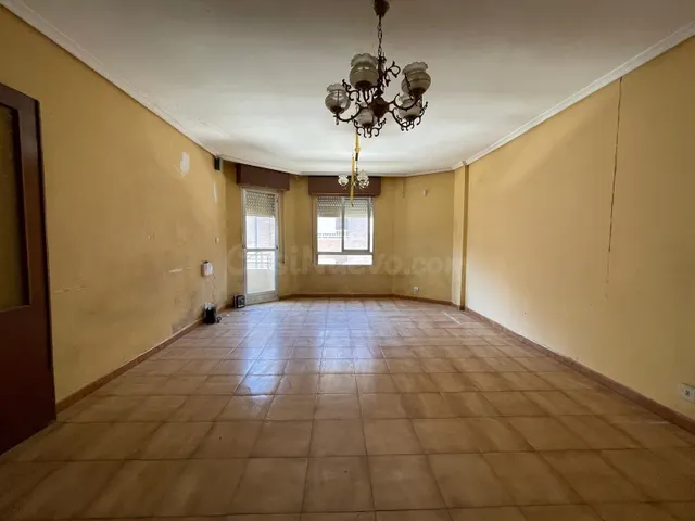 VENTA PISO EN VEGA DE ESPINAREDA - foto 2