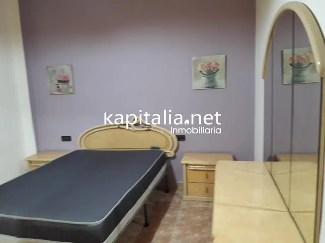 Estupendo piso a la venta en Valencia . — 3