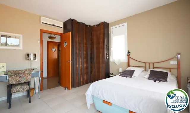 A solo 300 metros del mar: hogar con encanto en La Farella — 15