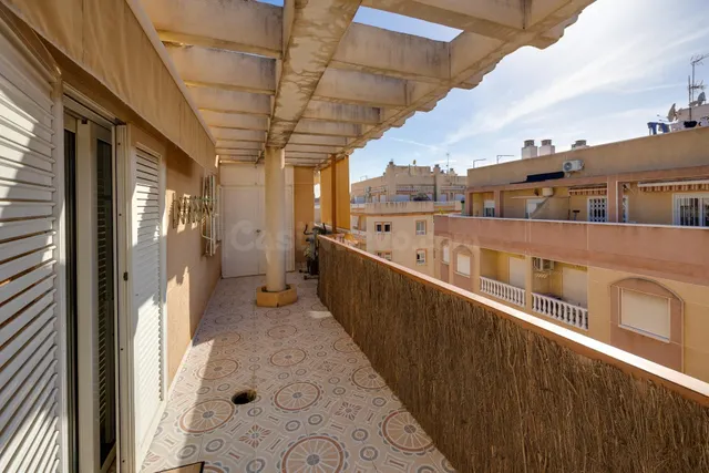 Exclusivo Apartamento en el Corazón de Torrevieja — 3