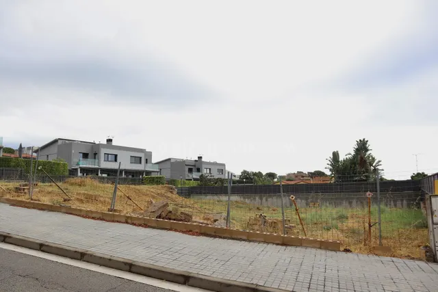 Terreno en venta en Can Quirze, Mataró