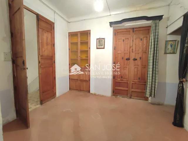 VENTA DE CASA EN ASPE EN LA ZONA DEL CENTRO PARA REFORMAR - foto 5