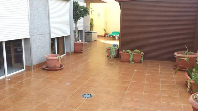 Los Cristianos. AronaPiso 3 habitaciones con 120 m2 de terraza a 5 minutos del mar. — 2