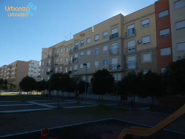 BONITO APARTAMENTO EN RONDA SUR PARA ENTRAR A VIVIR DE 1 DORMITORIO CON TRASTERO — 12