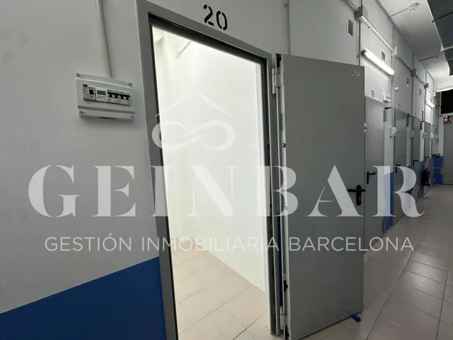 SE ALQUILA TRASTERO DE 4 m2 – ACCESO 24/7 — 6