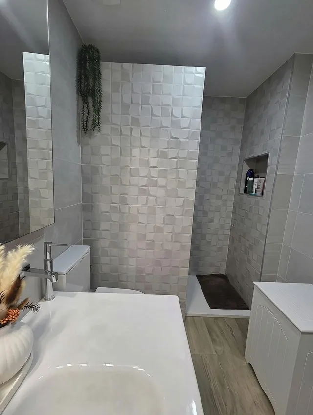 Exclusiva residencia de diseño en Primera Linea de Playa: luz mediterránea, amplias estancias y terraza frente al mar en la zona más codiciada de Málaga — 17