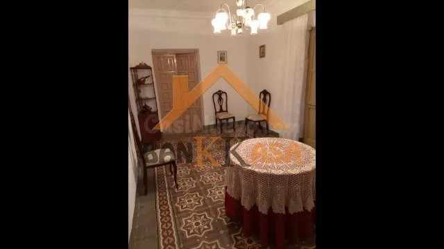 SE VENDE CASA CON LOCAL ABAJO EN FIÑANA ZONA CENTRO - foto 4