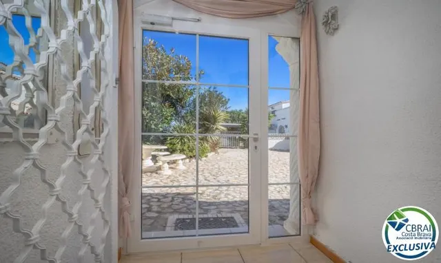 Magnífica casa de pescador con fondeo y piscina — 6