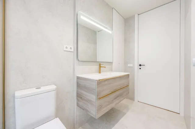 Exclusiva vivienda de lujo en planta alta con orientación sur junto al retiro — 19