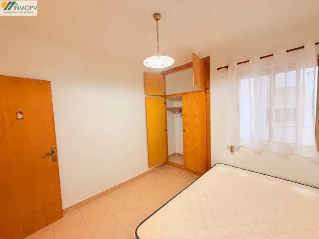 Se vende gran piso de 92m2 con 3 habitaciones dobles en zona rio cervol! 1ª planta edificio sin ascensor! — 17
