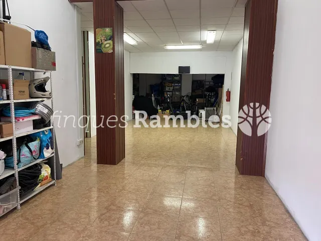 LOCAL POLIVALENTE EN VENTA EN VISTA ALEGRE, SANTA MARGARITA DE MONTBUI — 2