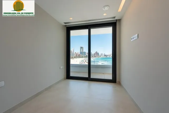 Duplex de lujo en primera linea Benidorm. — 14