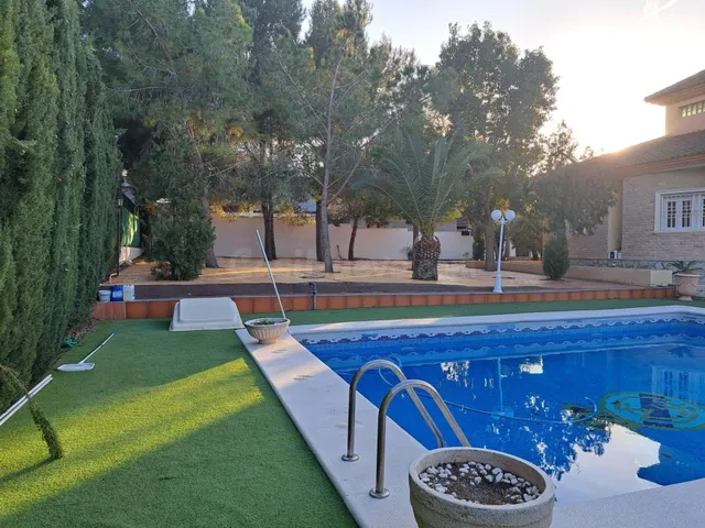 MARAVILLOSO CHALET EN LA ALCAYNA - foto 2