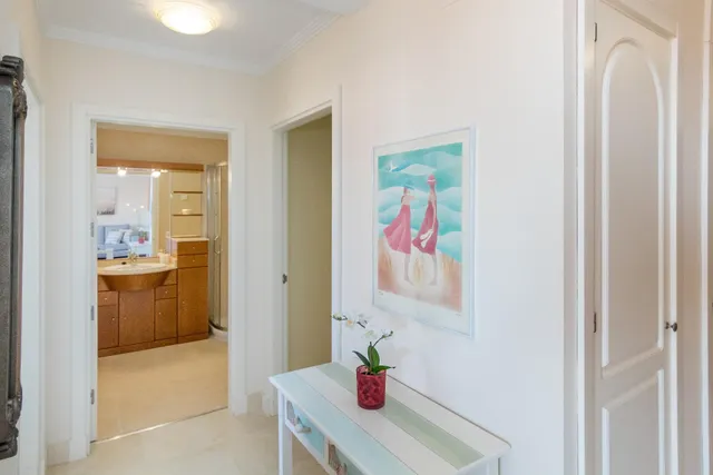 Atractivo apartamento de 2 dormitorios con amplia terraza en monte carrera. impresionantes vistas al mar. trastero y plaza de garaje. piscina comunitaria climatizada. — 17