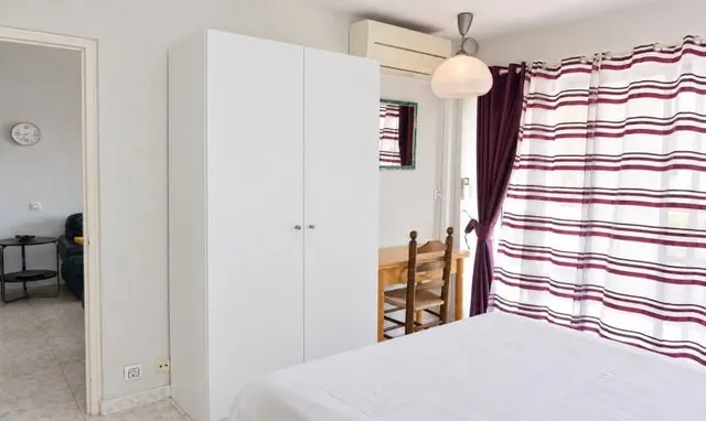 Bonito apartamento en Roses con piscinas comunitarias y vistas abiertas — 18