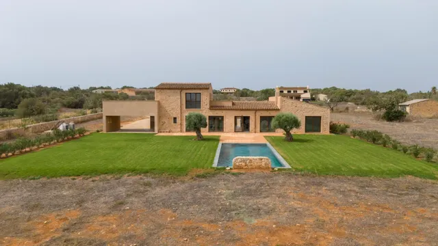 Finca rústica a estrenar con piscina en Santanyí - foto 4