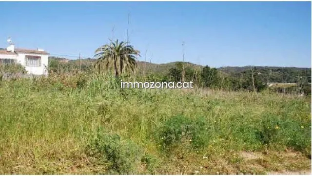 PARCELA DE 1980M2 EN CASTELL-PLATJA D'ARO, GIRONA